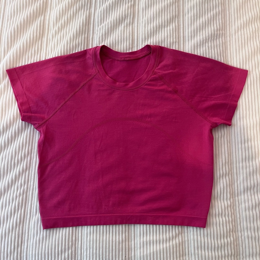 lululemon Fuchsia Pink Cropped Short Sleeve Top